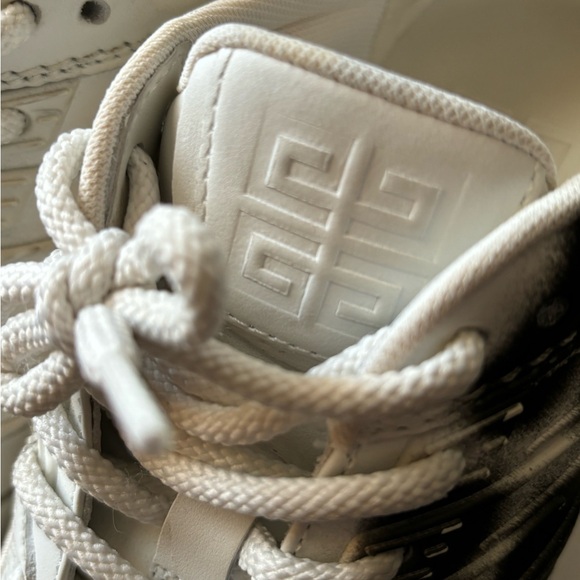 Givenchy Chito Sneakers - Picture 6 of 15